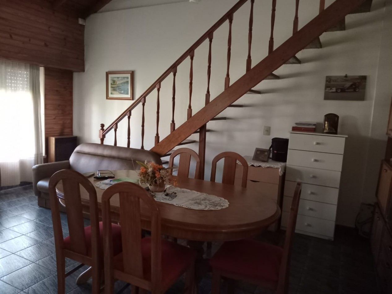 CASA 4 AMBIENTES MAS DEPARTAMENTO - LOS PINARES