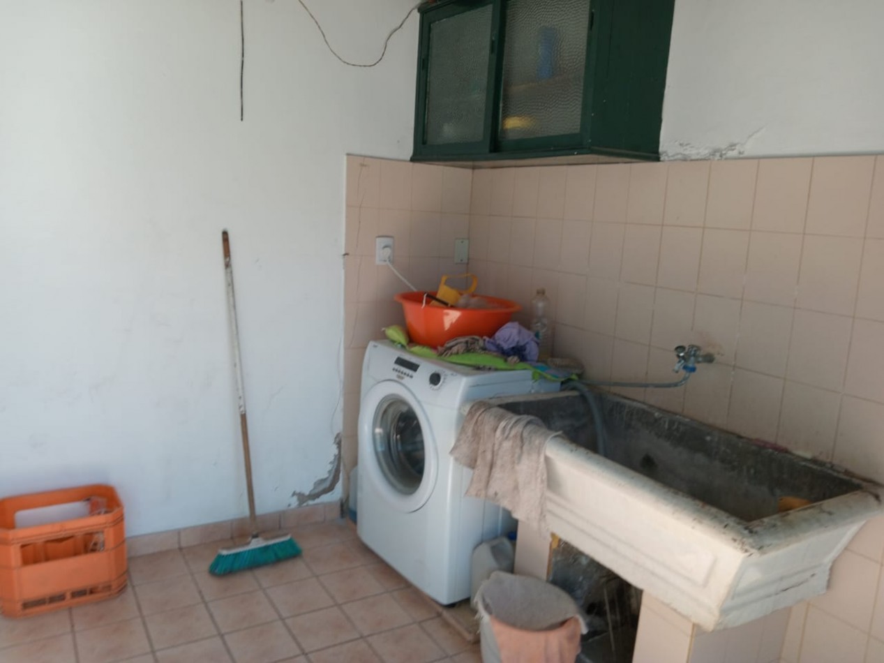 CASA 4 AMBIENTES MAS DEPARTAMENTO - LOS PINARES