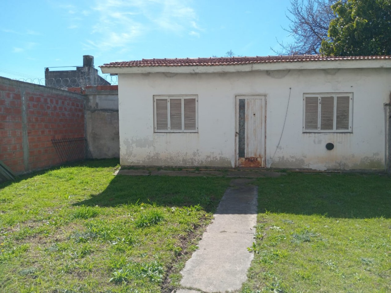 CASA 4 AMBIENTES MAS DEPARTAMENTO - LOS PINARES