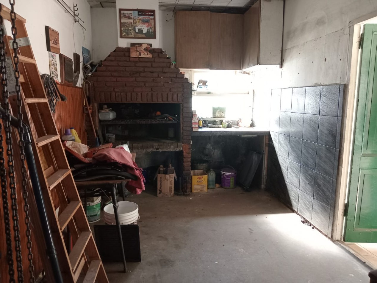 CASA 4 AMBIENTES MAS DEPARTAMENTO - LOS PINARES