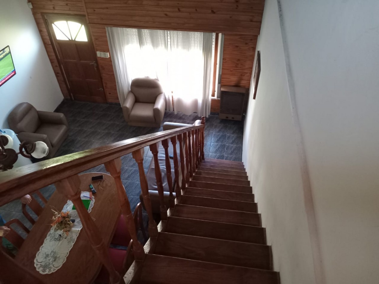 CASA 4 AMBIENTES MAS DEPARTAMENTO - LOS PINARES