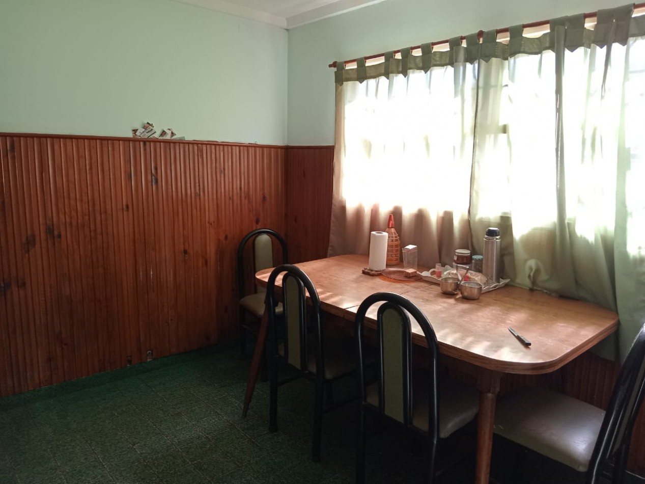 CASA 4 AMBIENTES MAS DEPARTAMENTO - LOS PINARES