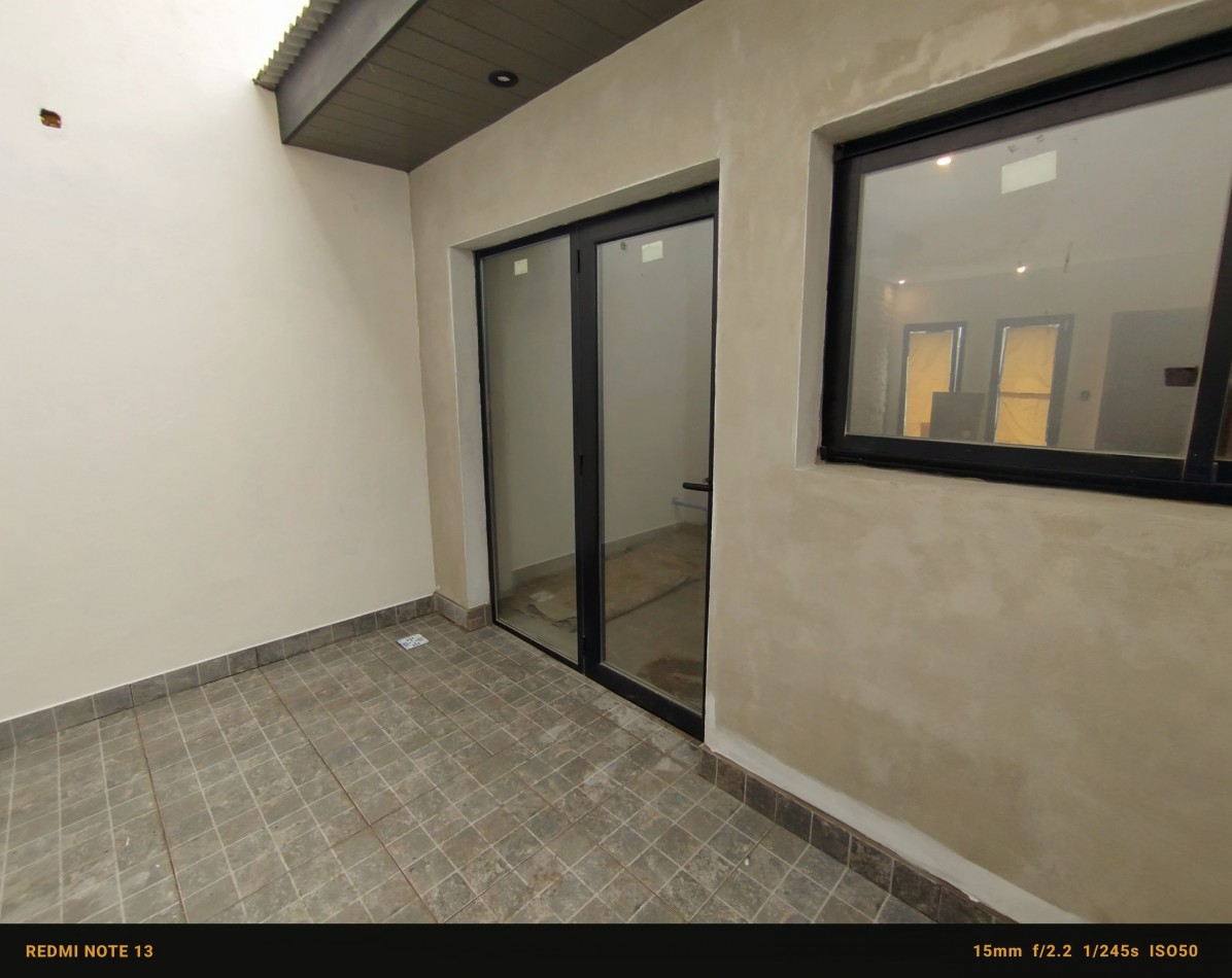 Venta en block dos ph 2 ambientes + local