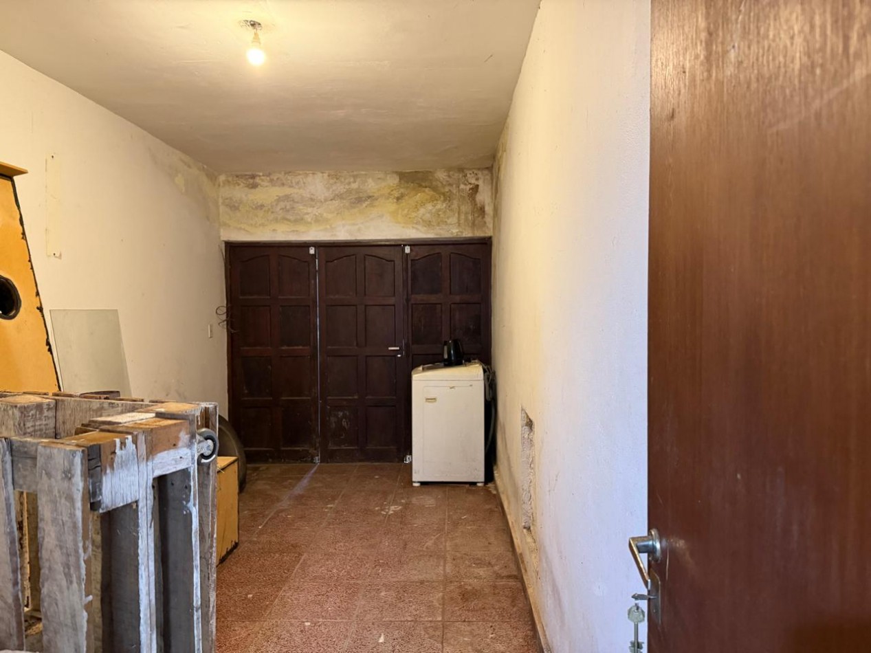 PH EN SAN EDUARDO DE CHAPADMALAL ESTADO ORIGINAL CON COCHERA Y BALCON AL FRENTE 