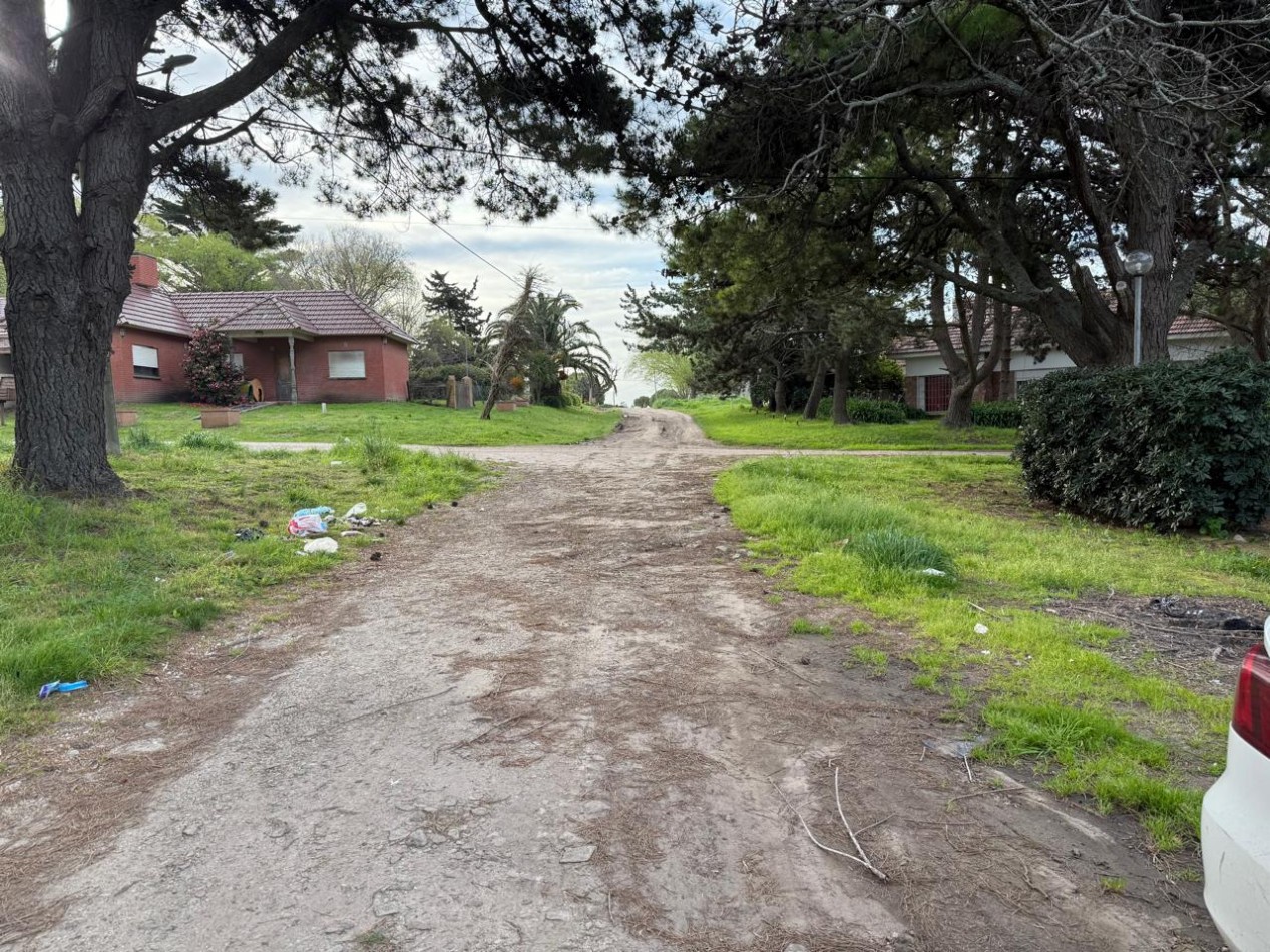 PH EN SAN EDUARDO DE CHAPADMALAL ESTADO ORIGINAL CON COCHERA Y BALCON AL FRENTE 