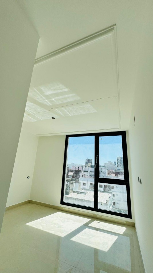 DEPARTAMENTO A ESTRENAR 3 AMBIENTES CON COCHERA Y BAULERA . ENTREGA FEBRERO 2026-PLAYA GRANDE 