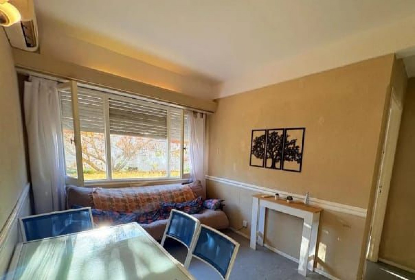 DEPARTAMENTO DOS AMBIENTES A LA CALLE .MIRAMAR