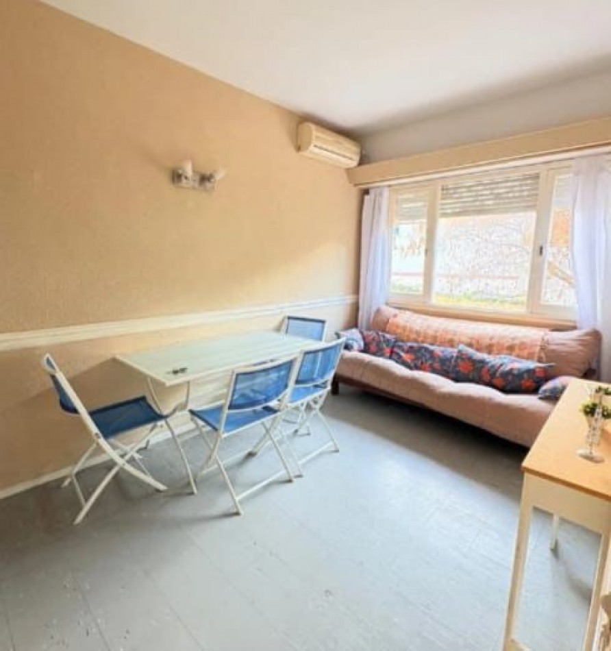 DEPARTAMENTO DOS AMBIENTES A LA CALLE .MIRAMAR