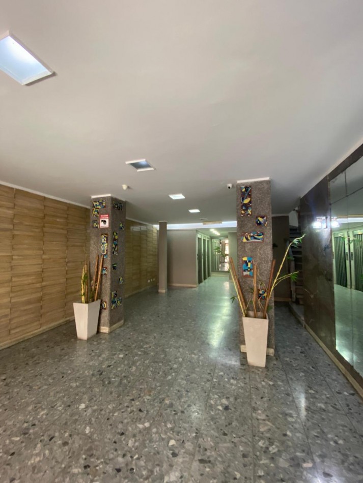 Venta Departamento 2 ambientes con patio