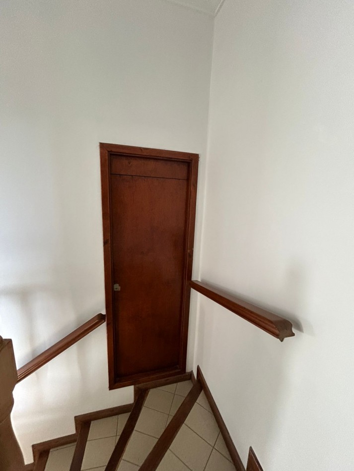 CASA 4 AMBIENTES CON PARQUE .LOS PINARES APTO CREDITO.