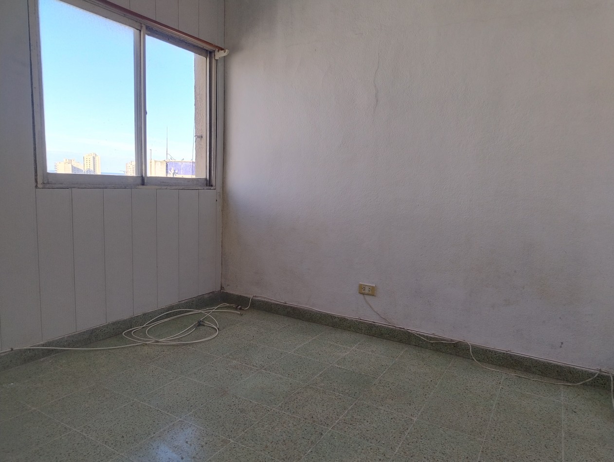 Departamento 2 amb y medio Contrafrente muy luminoso centro 