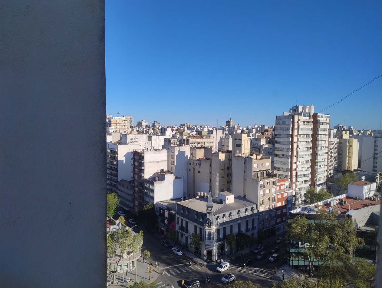 Departamento 2 amb y medio Contrafrente muy luminoso centro 