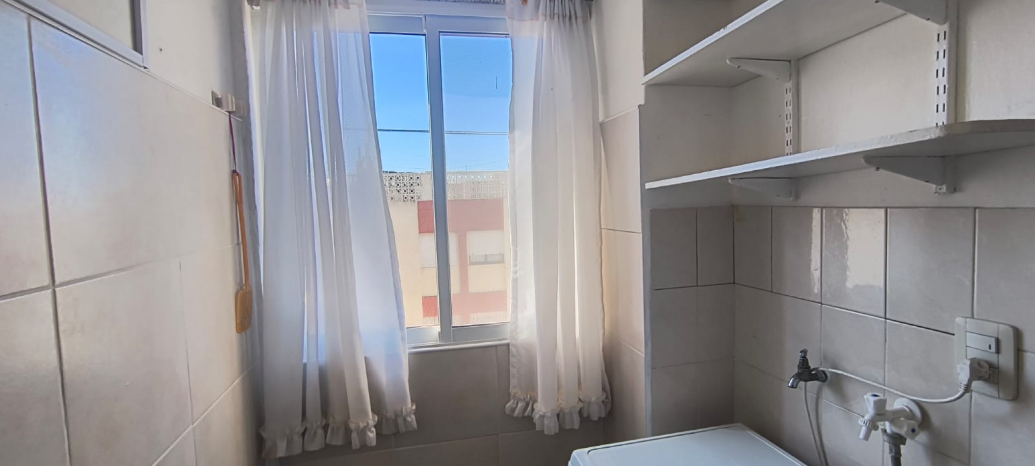 VENTA DEPARTAMENTO TRES AMBIENTES 