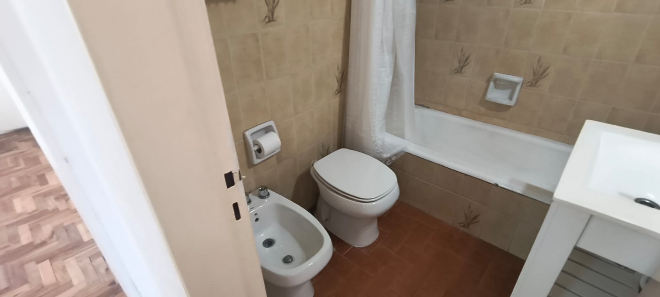 VENTA DEPARTAMENTO TRES AMBIENTES 