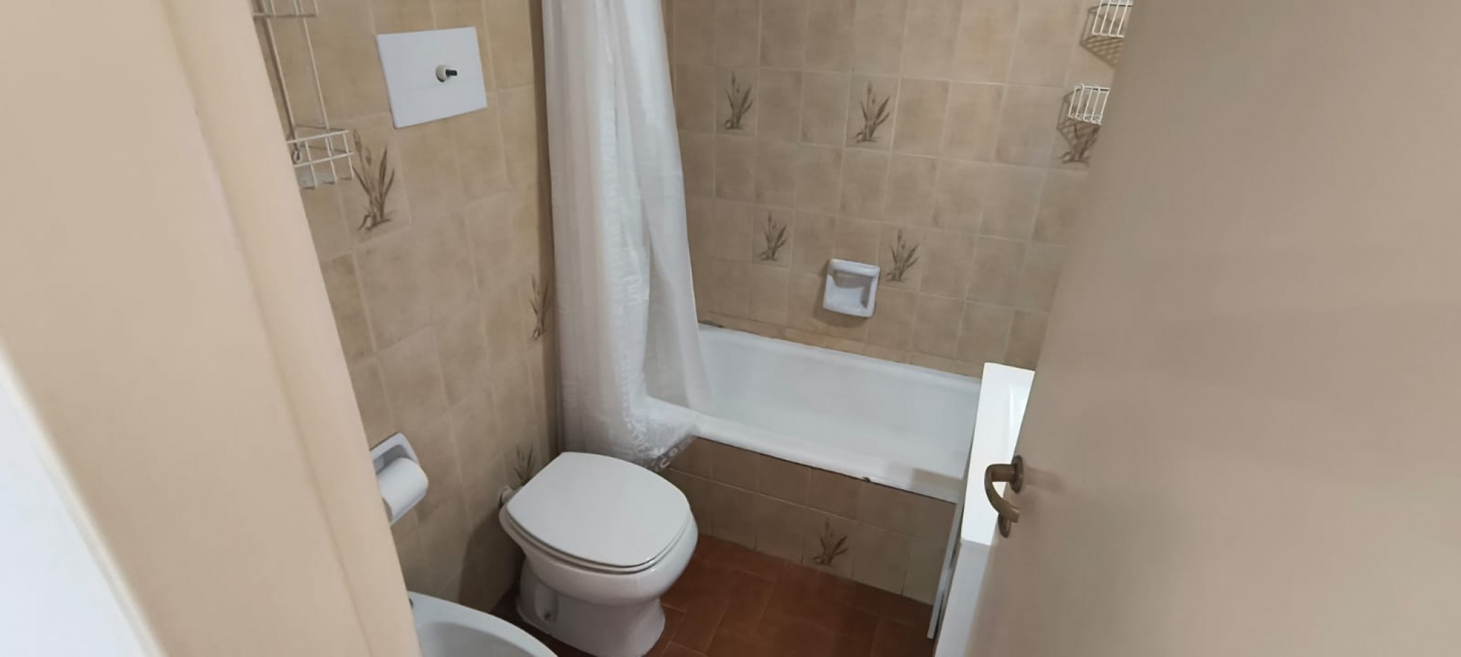 VENTA DEPARTAMENTO TRES AMBIENTES 