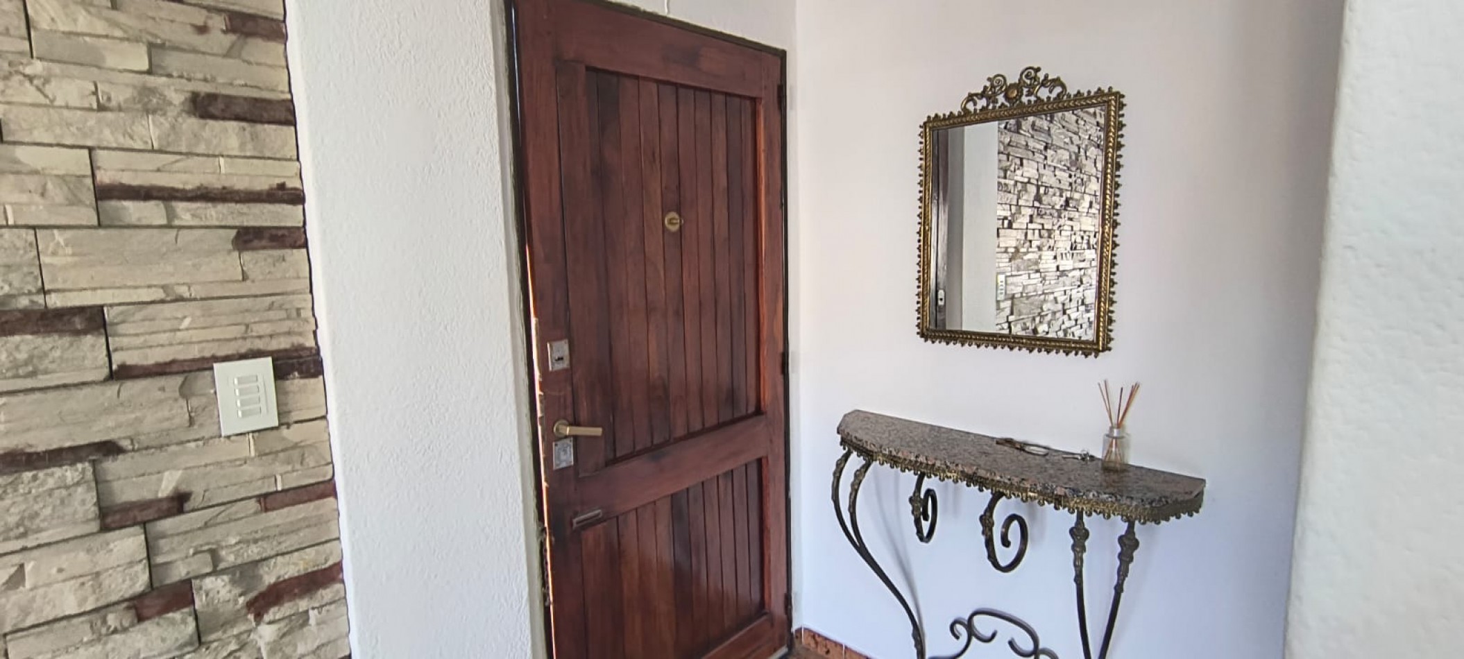 VENTA DEPARTAMENTO TRES AMBIENTES 