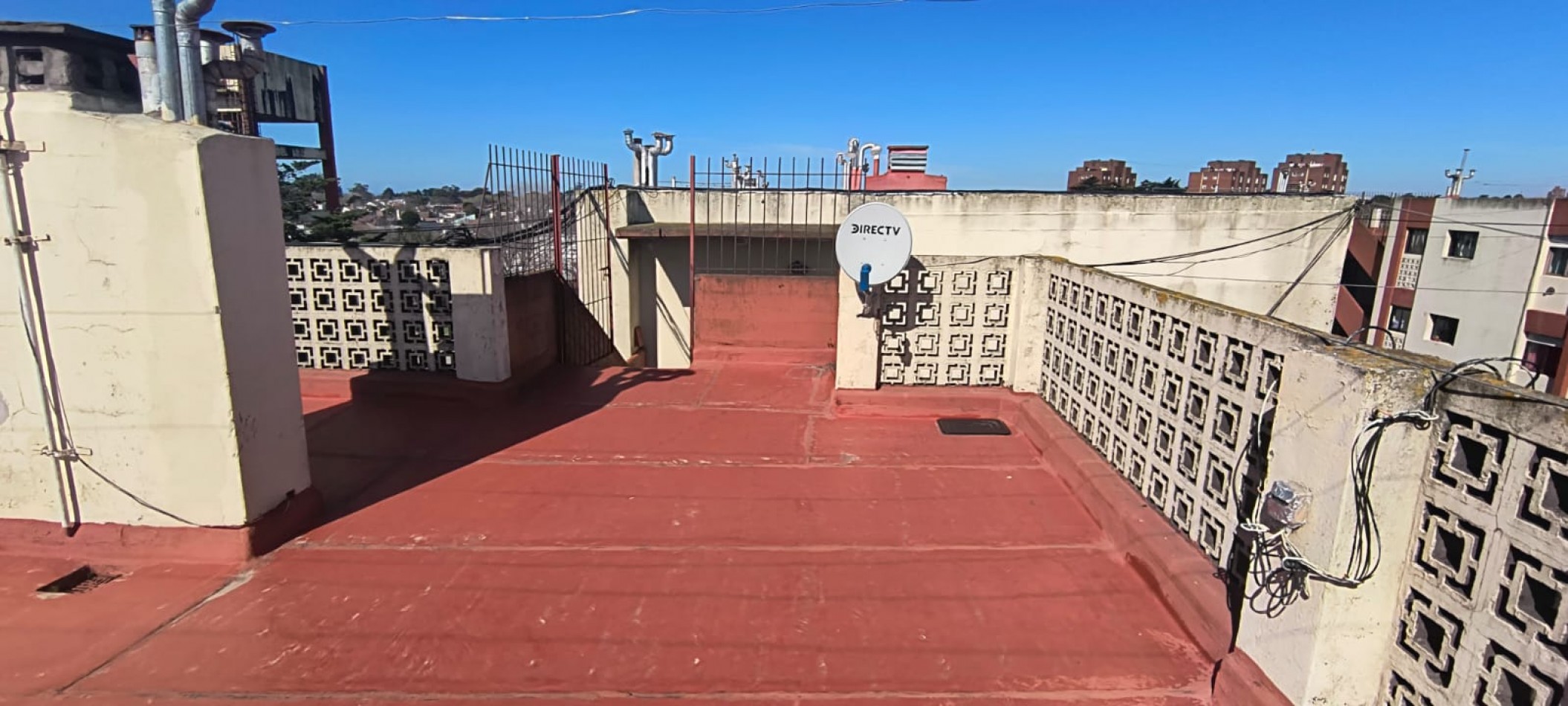 VENTA DEPARTAMENTO TRES AMBIENTES 