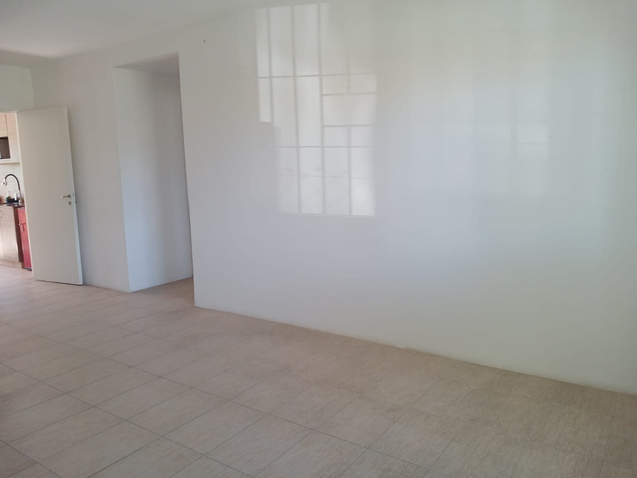 Venta casa 3 ambientes garaje y parque