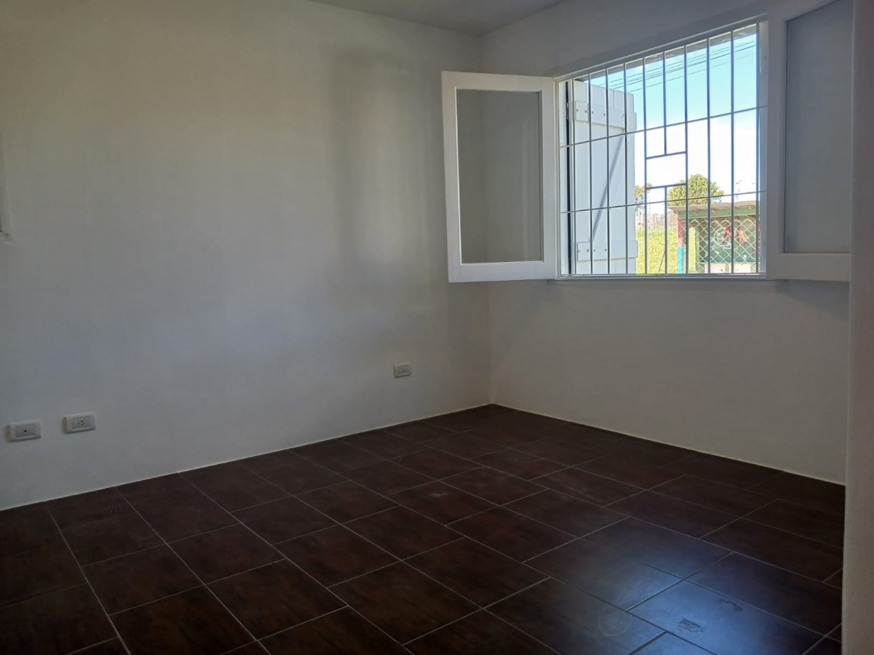 Venta casa 3 ambientes garaje y parque