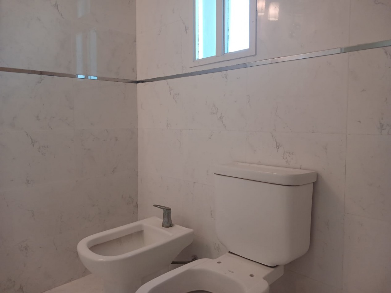 Venta casa 3 ambientes garaje y parque