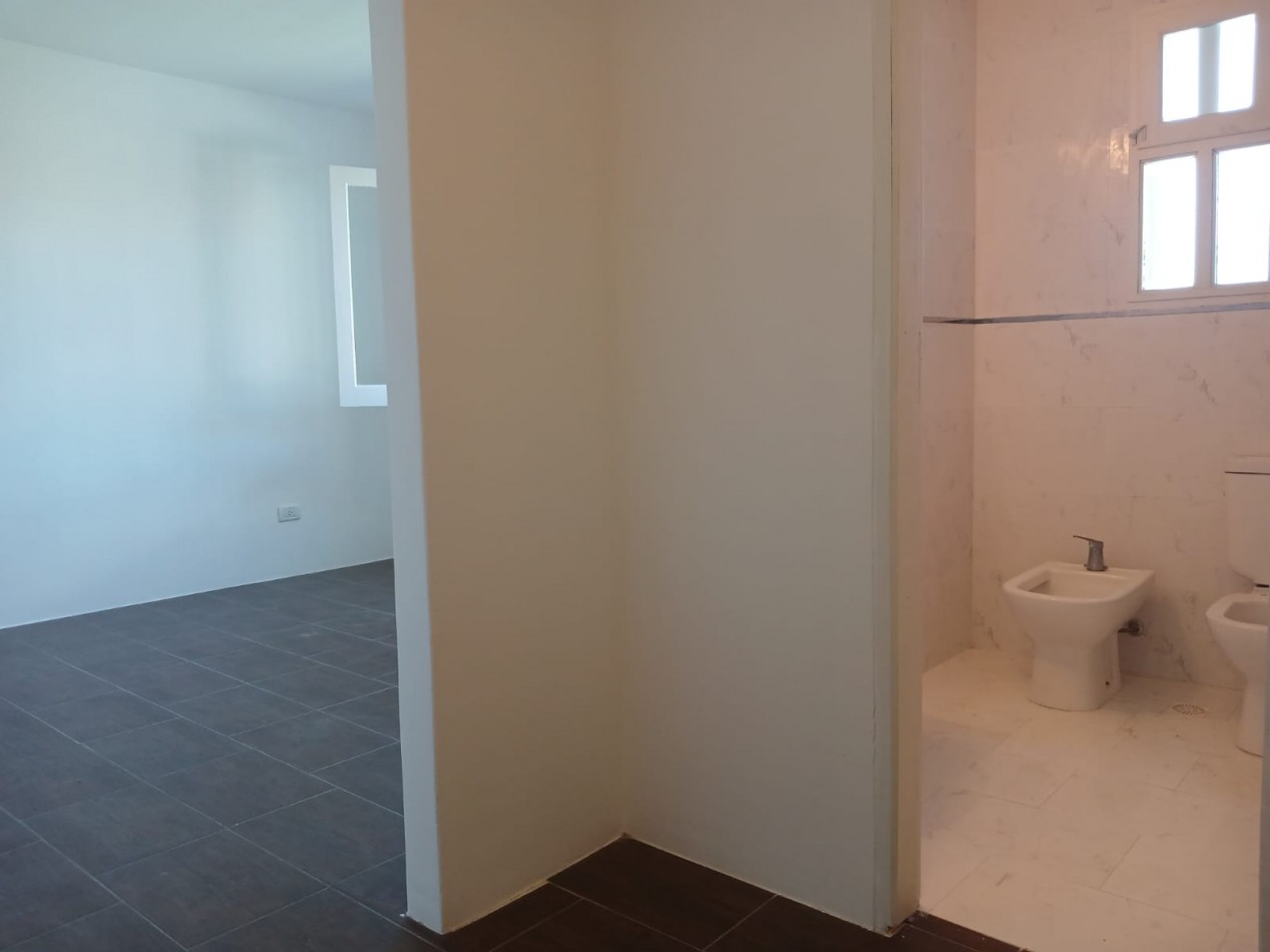 Venta casa 3 ambientes garaje y parque