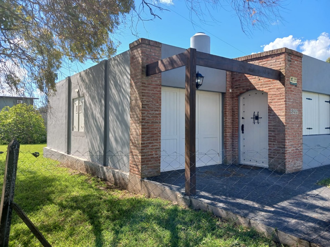 Venta casa 3 ambientes garaje y parque