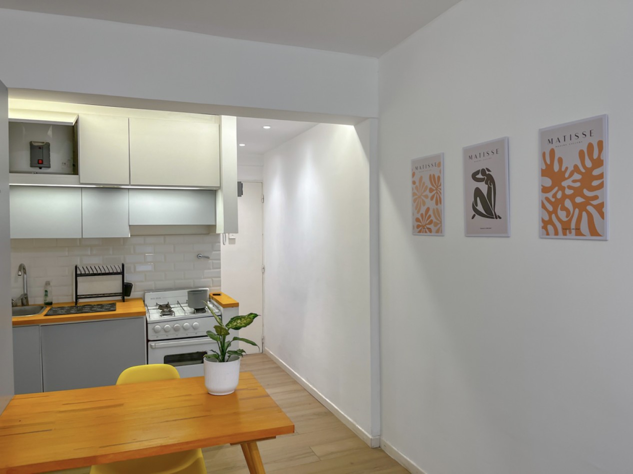 venta monoambiente a la calle con balcon