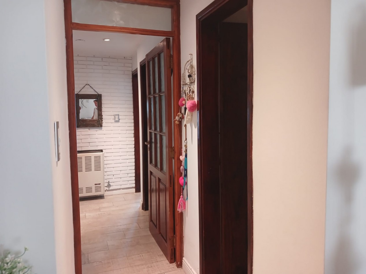 Venta casa 4 ambientes, garaje, parque y piscina, Caisamar