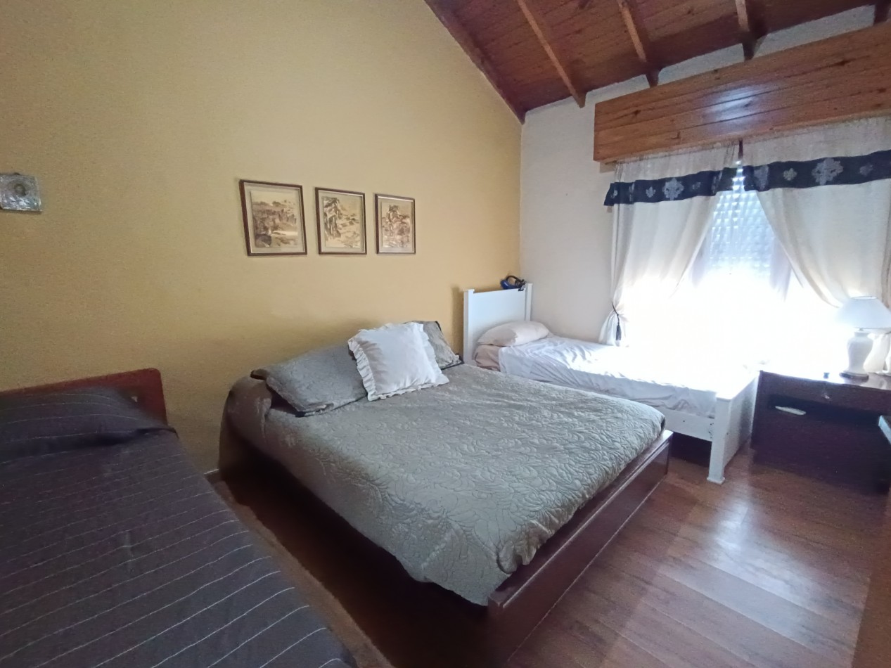 Casa 3 ambientes sobre dos lotes + departamento, cochera, quincho parque en Colinas de Peralta Ramos
