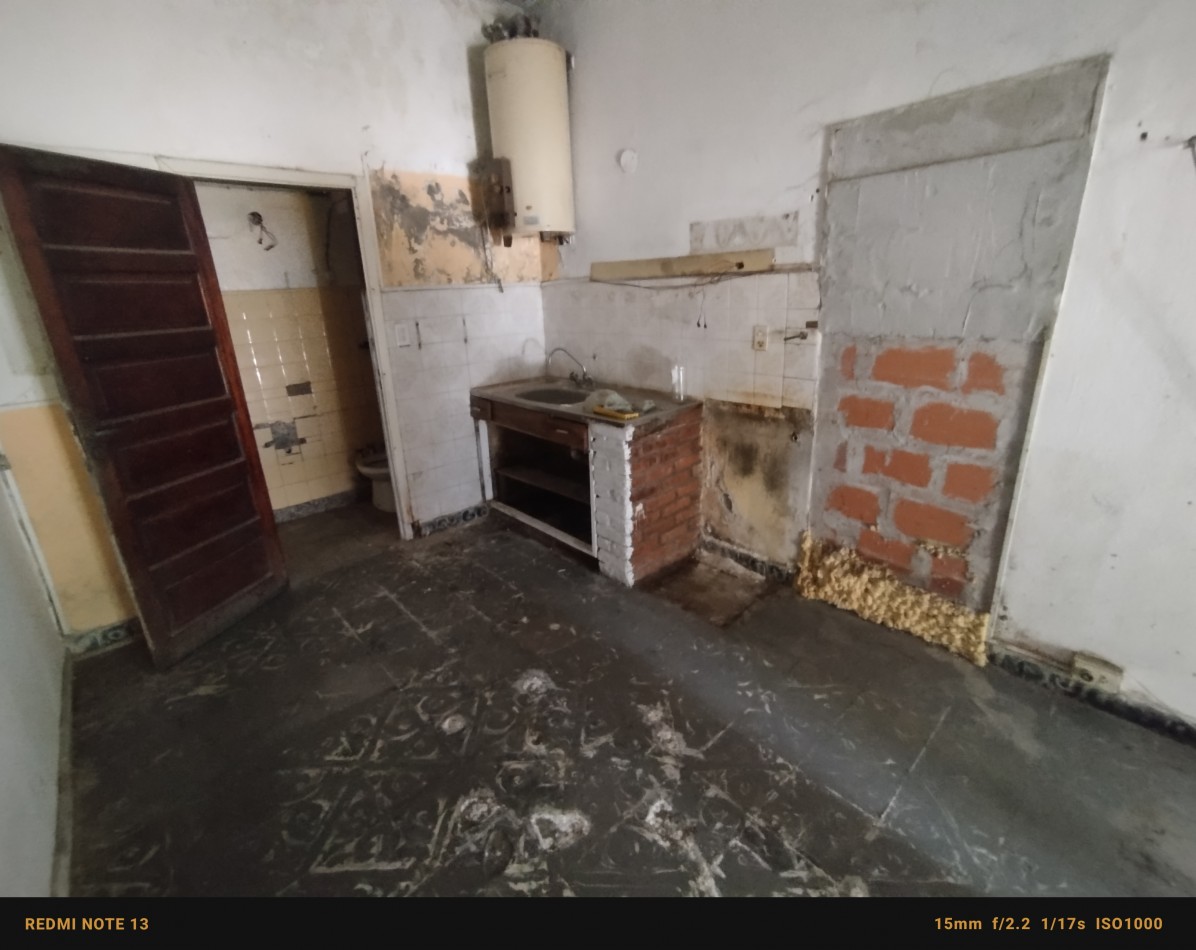Venta en block local a reciclar + ph 2 y 3 ambientes