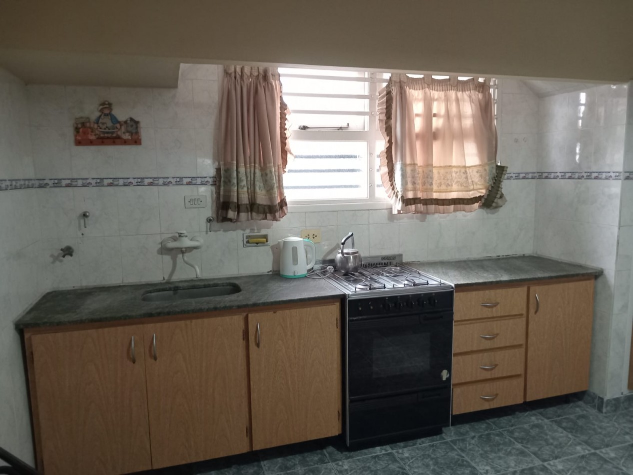 CASA 3 AMBIENTES CON DEPARTAMENTO Y QUINCHO