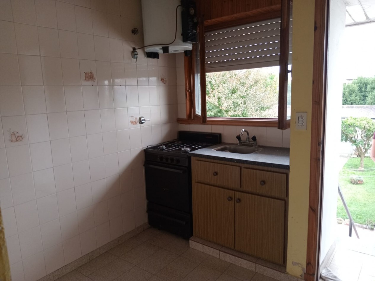 CASA 3 AMBIENTES CON DEPARTAMENTO Y QUINCHO
