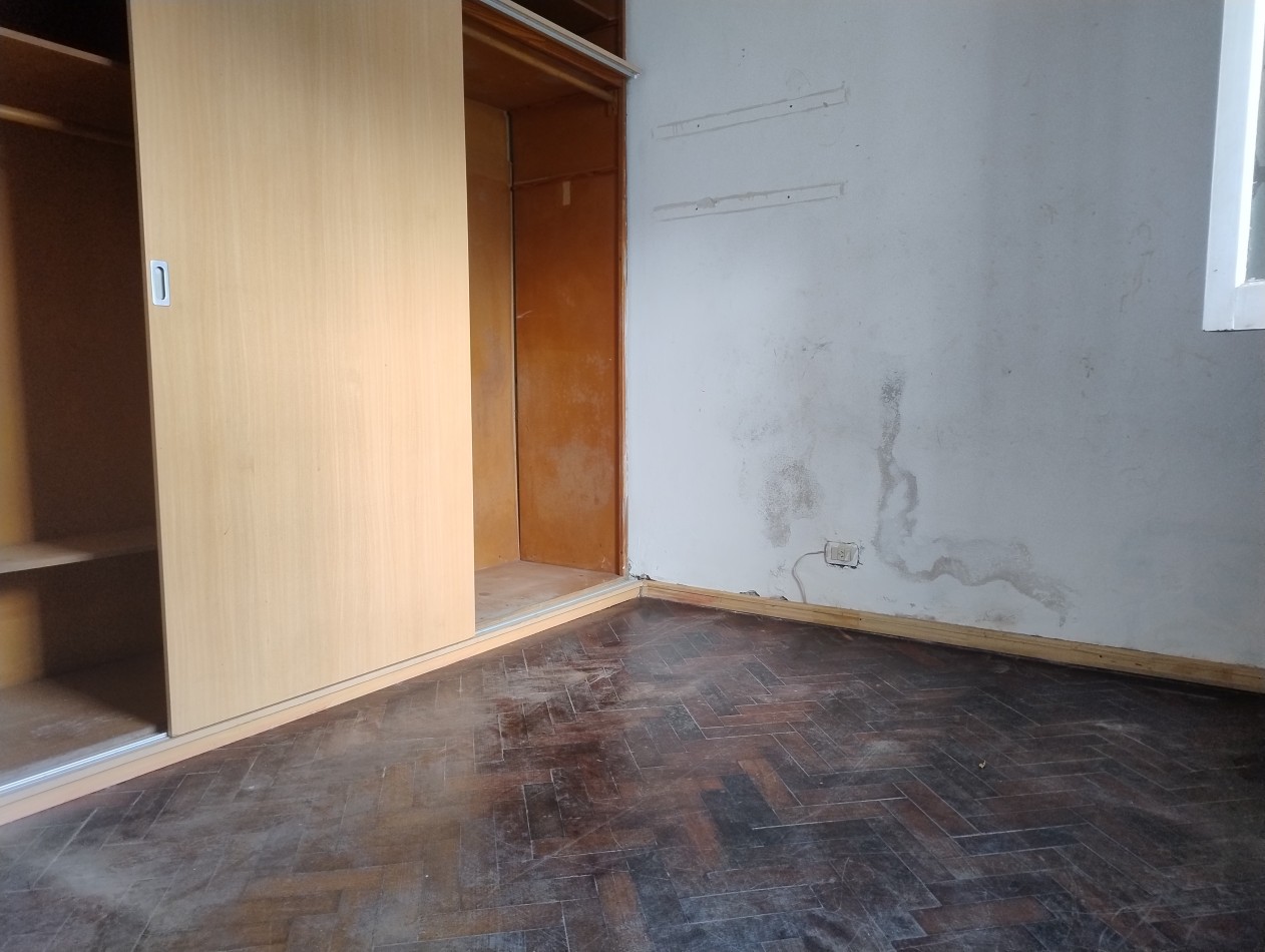 Ph 3 amb con patio a reciclar ubicado en paso y Jujuy 