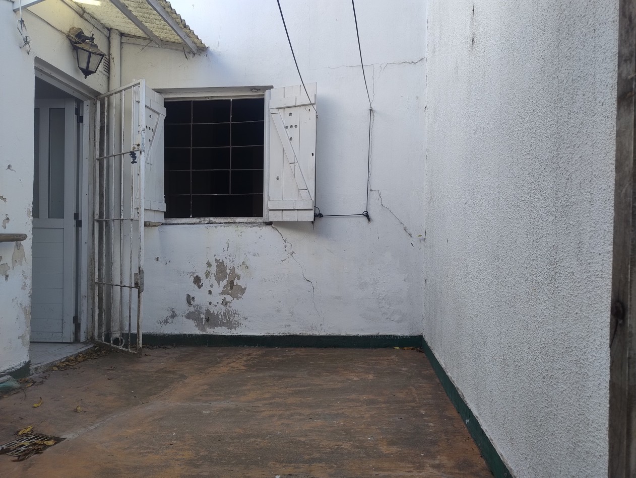 Ph 3 amb con patio a reciclar ubicado en paso y Jujuy 