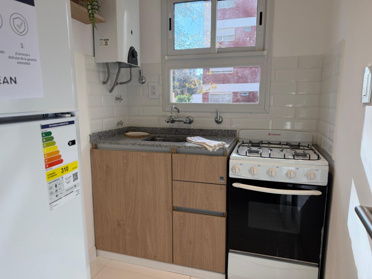 Departamento 2amb al frente con balcon reciclado Centro