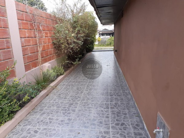 CASA 5 AMBIENTES CON PARQUE Y QUINCHO - BARRIO JARDIN PERALTA RAMOS-APTA CREDITO