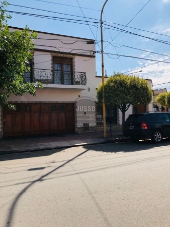 CASA 4 AMBIENTES VENTA TRES ARROYOS CENTRICA