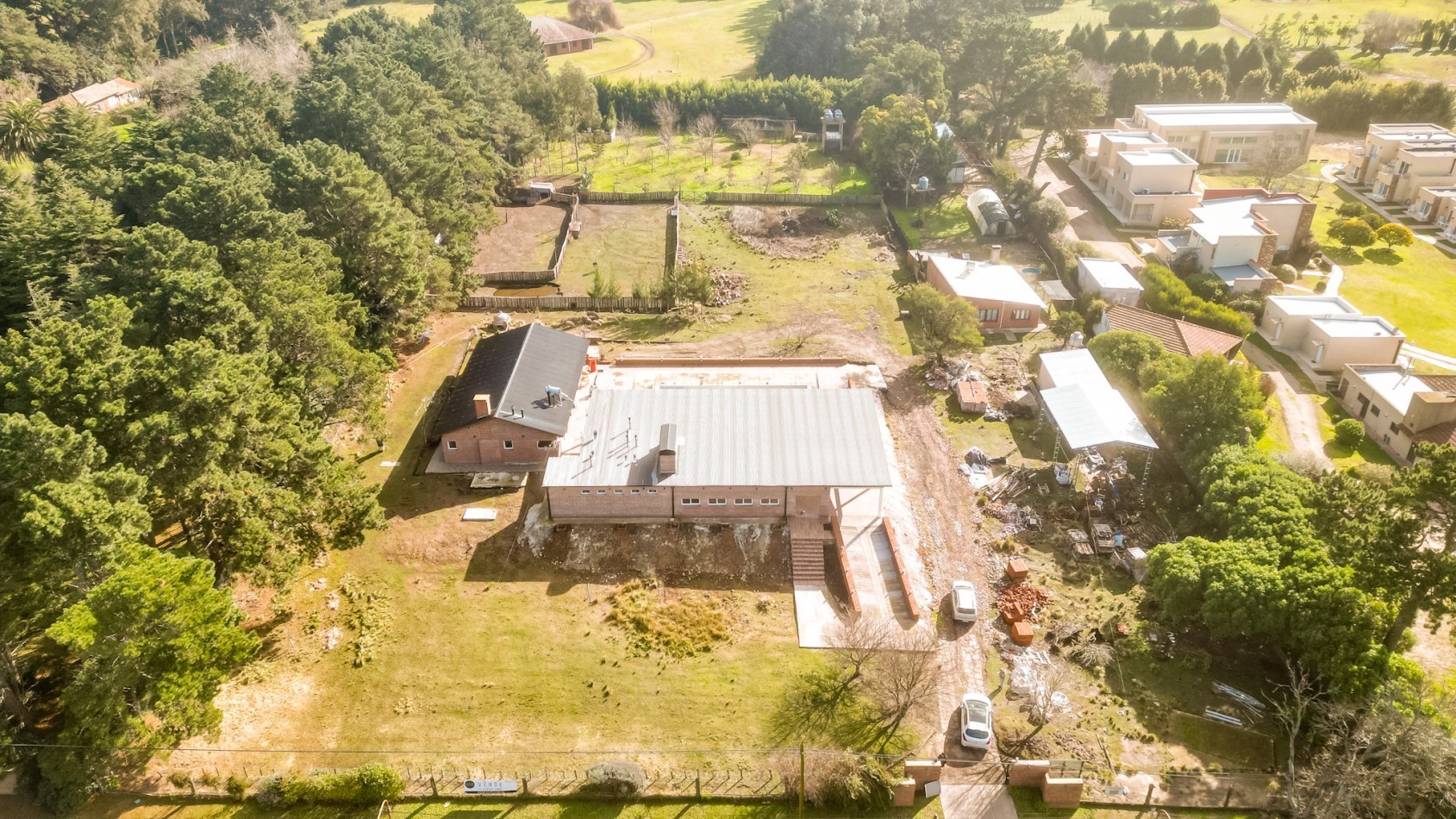 Casa quinta + Salon de Fiestas- Casa de caseros - una hectarea en Sierra de los Padres-1 hectarea