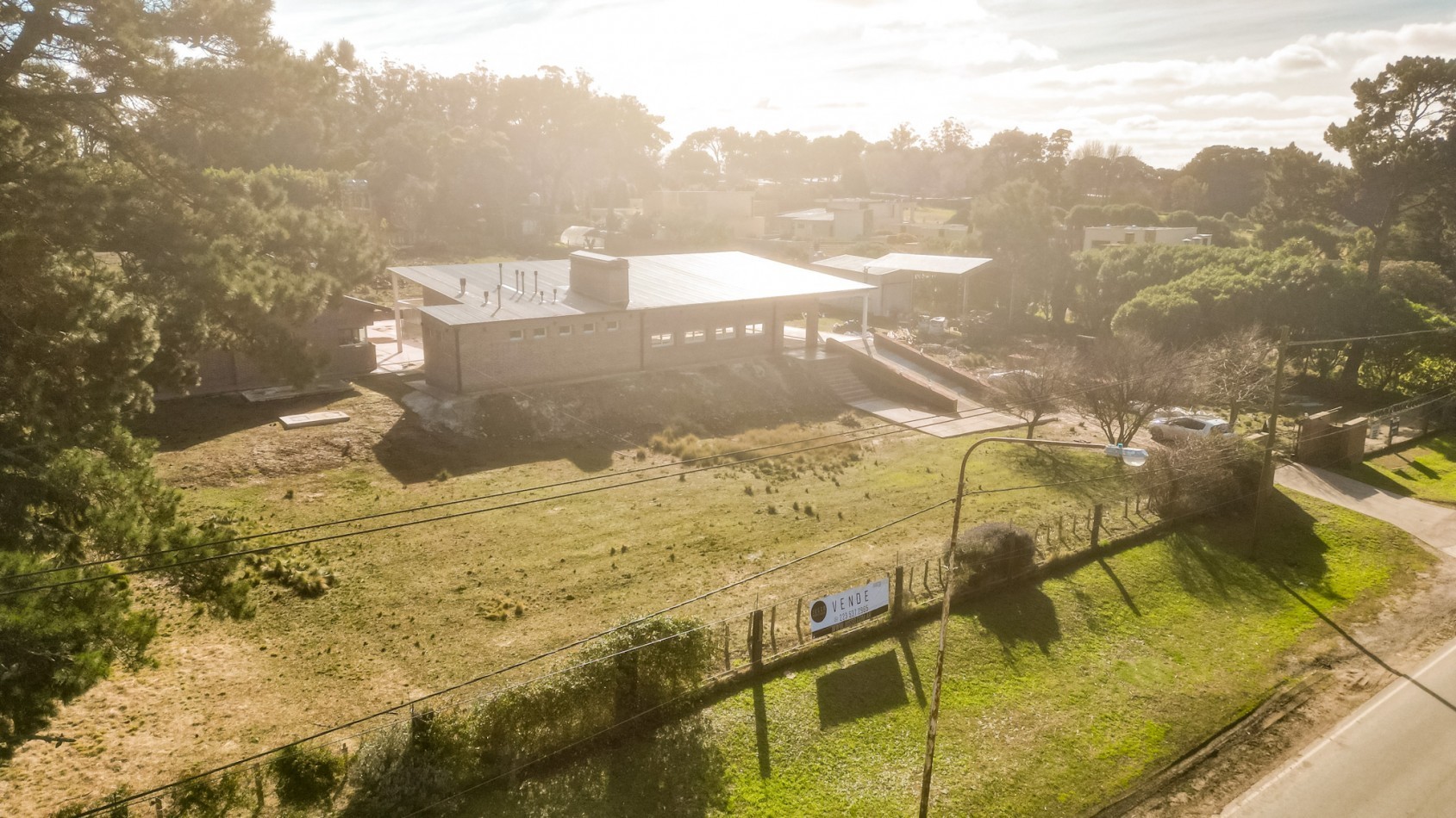 Casa quinta + Salon de Fiestas- Casa de caseros - una hectarea en Sierra de los Padres-1 hectarea