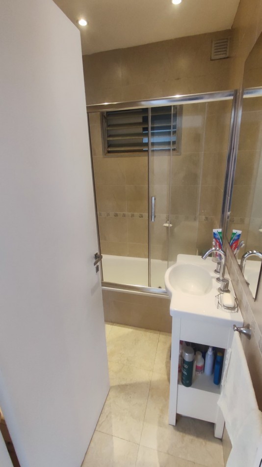 Departamento 4 ambientes c/cochera zona plaza mitre