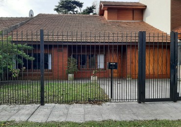CASA 4 AMBIENTES PARQUE LURO QUINCHO JARDIN