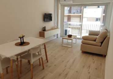 venta Departamento 2 ambientes con dependencia a la calle con balcon.