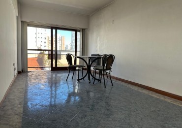 VENTA DEPARTAMENTO 2 AMBIENTES CON BALCON ZONA CENTRO MUY LUMINOSO