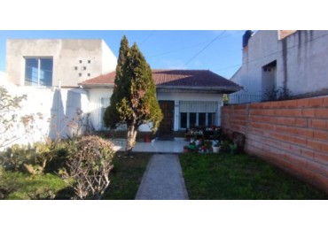 PH 3 AMBIENTES A LA CALLE CON PARQUE APTO CREDITO.