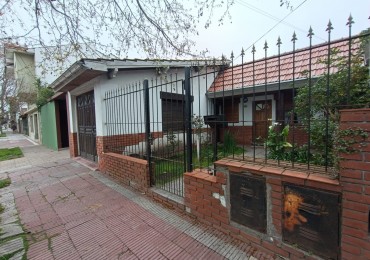 VENTA DOS PH 2 Y 3 AMBIENTES A RECICLAR EN POMPEYA. VENTA EN BLOCK 
