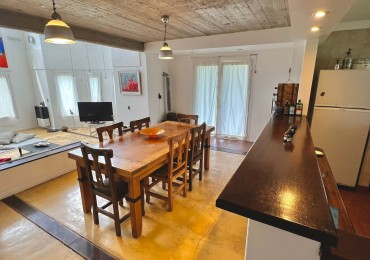 VENTA CASA 3 AMBIENTES A 150 METROS DEL MAR-