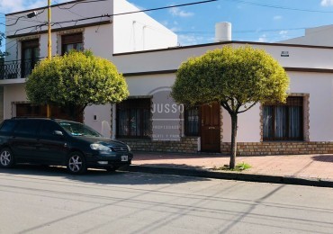 CASA 4 AMBIENTES VENTA TRES ARROYOS CENTRICA